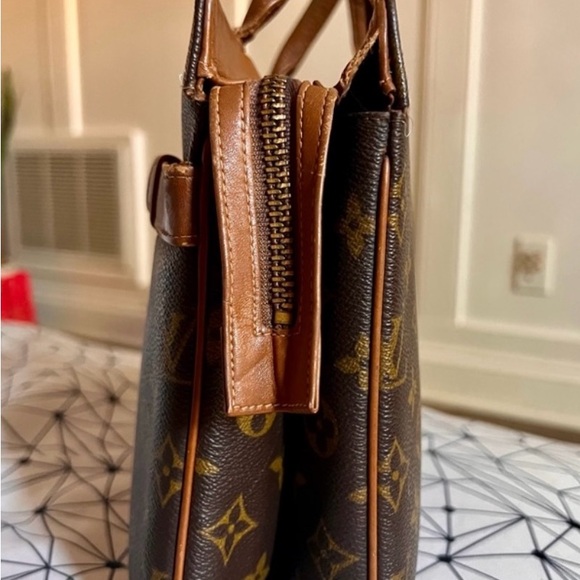 🔥🔥 Authentic Vintage Louis Vuitton by The French Company Monogram Handbag🔥🔥 - Picture 5 of 9